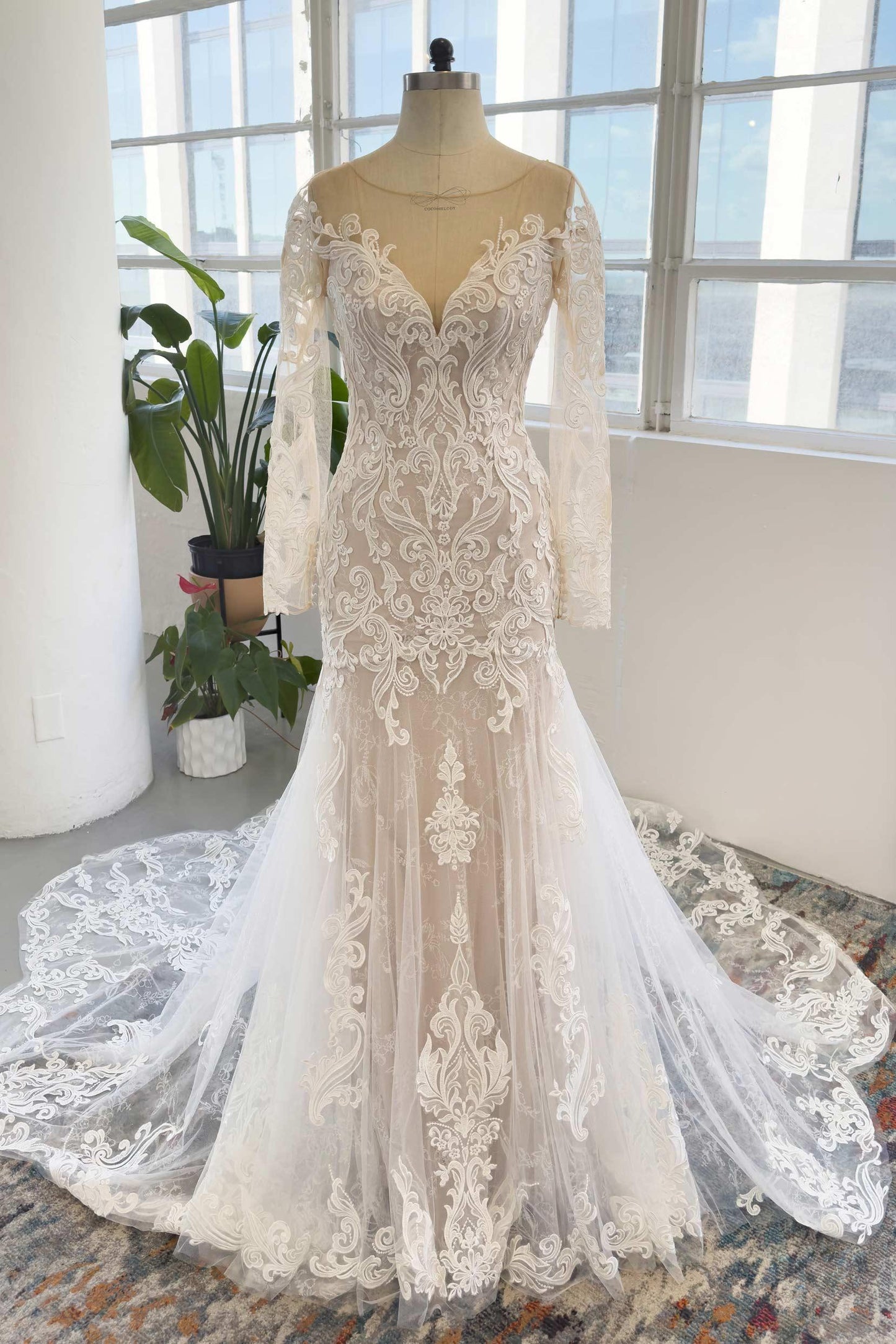 Trumpet-Mermaid Chapel Train Lace Tulle Wedding Dress CW3002 - COCOMELODY