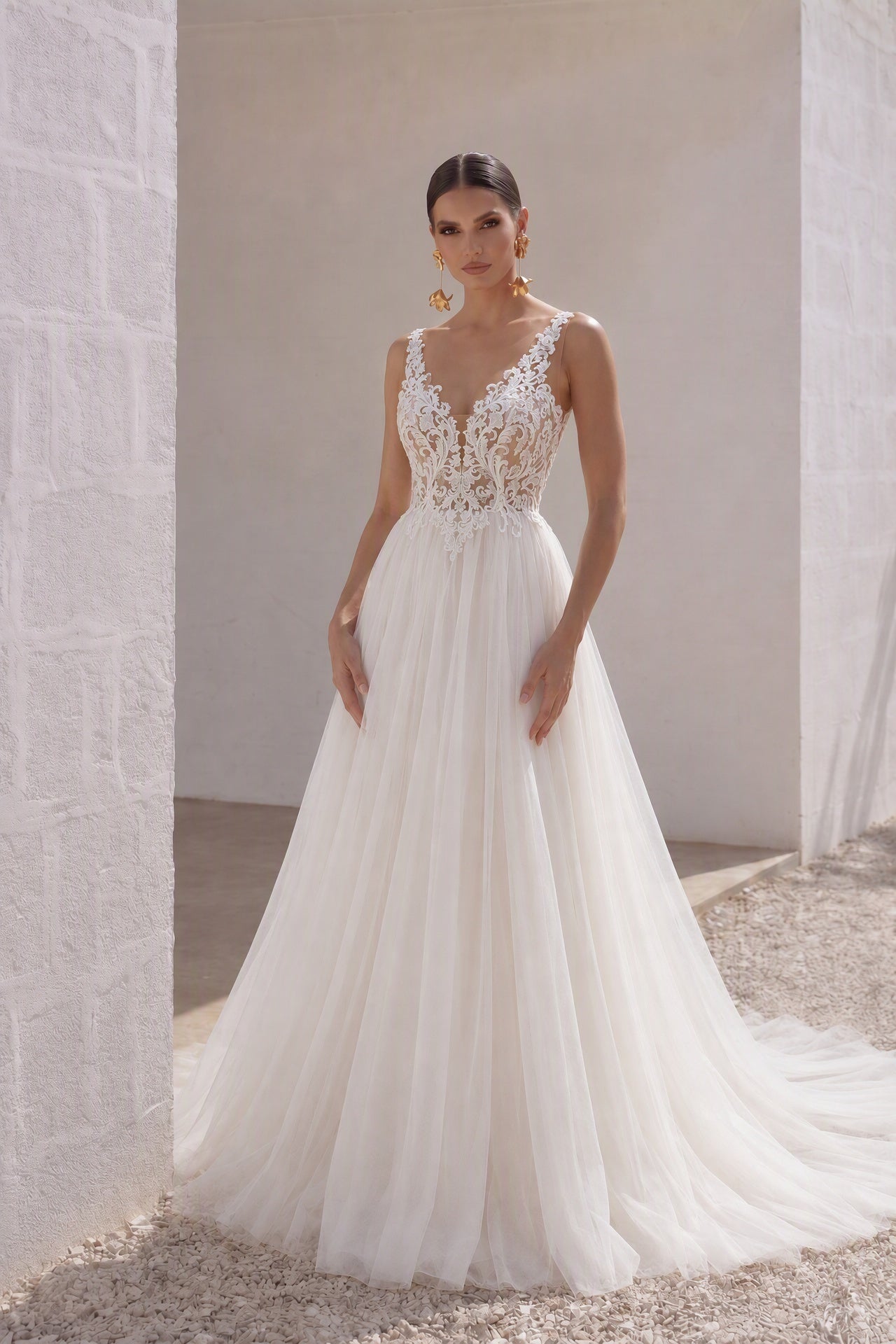 A-Line Court Train Lace Tulle Wedding Dress CW3262