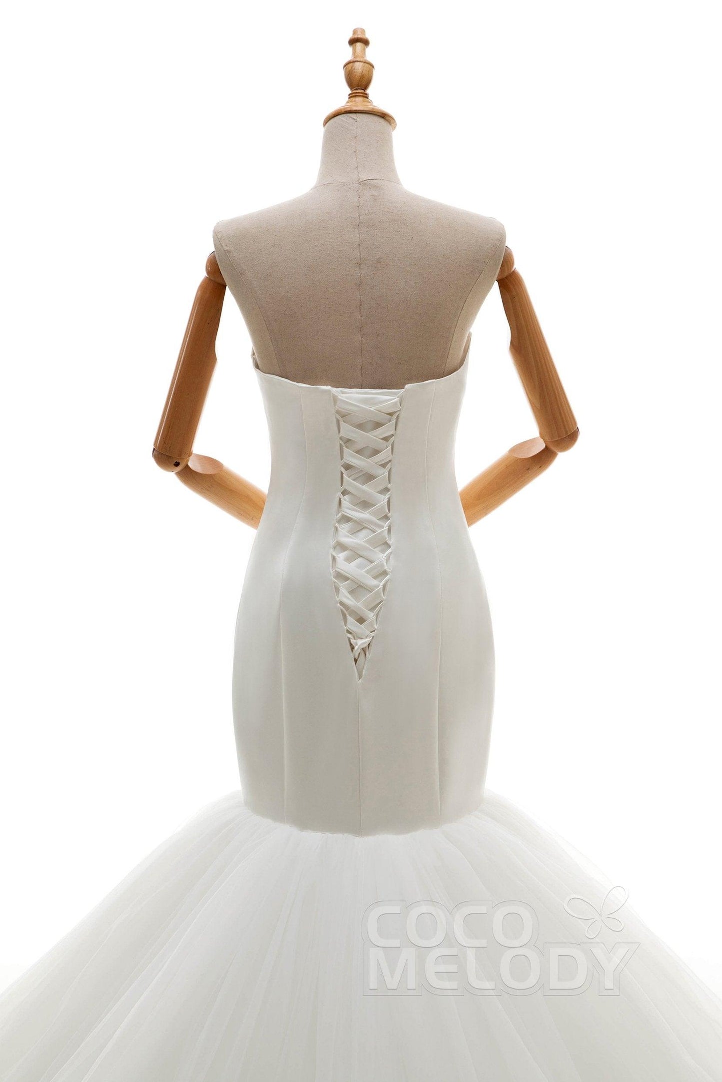 Trumpet-Mermaid Chapel Train Tulle Wedding Dress CWLT16008 - COCOMELODY