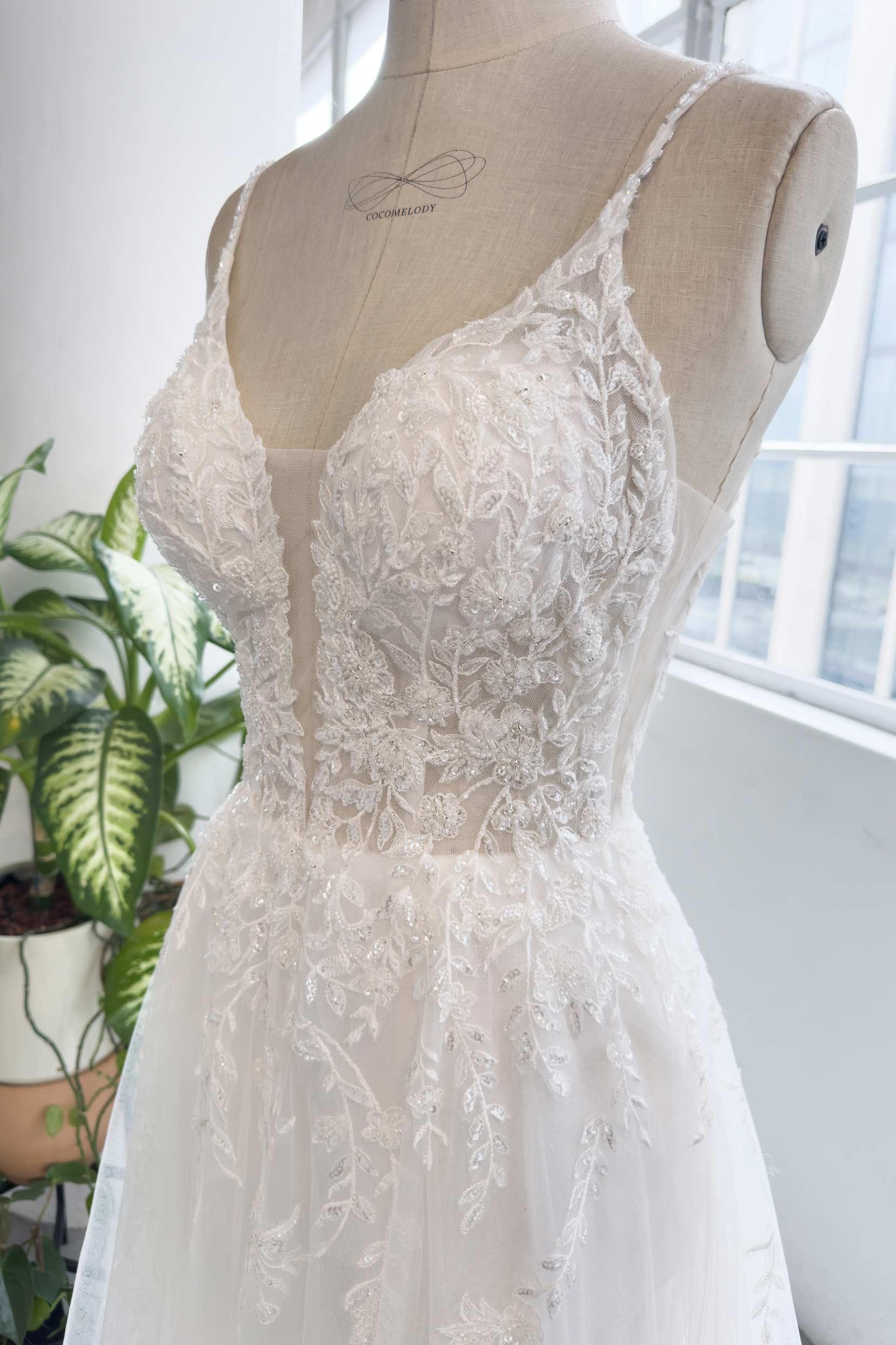 A-Line Cathedral Train Lace Tulle Wedding Dress CW2996 - COCOMELODY
