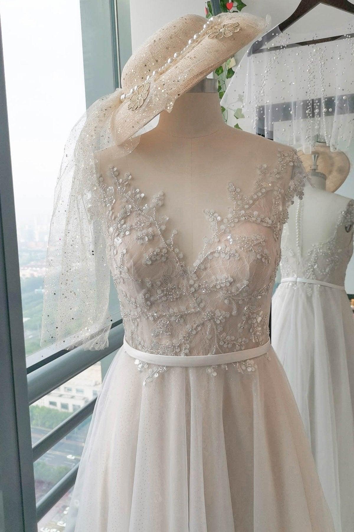 A-Line Sweep-Brush Train Lace Tulle Wedding Dress CW2739 - COCOMELODY