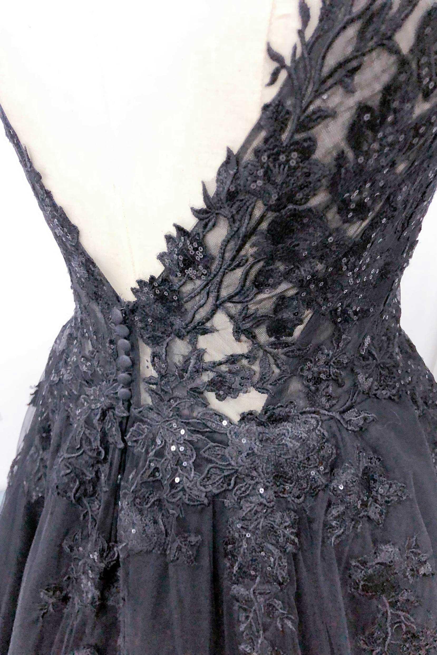 A-Line Chapel Train Lace Tulle Wedding Dress CW2806 - COCOMELODY