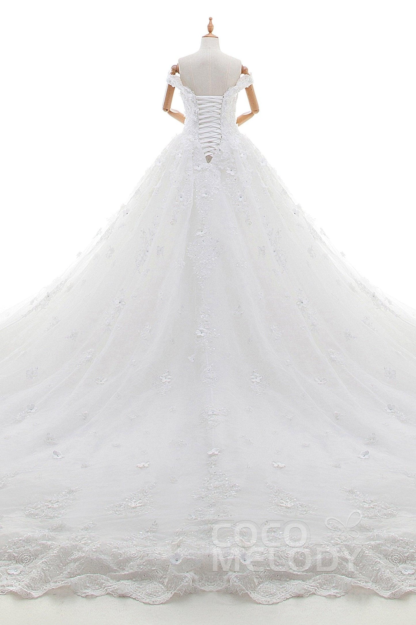 Princess Cathedral Train Tulle and Lace Wedding Dress LD4349 - COCOMELODY