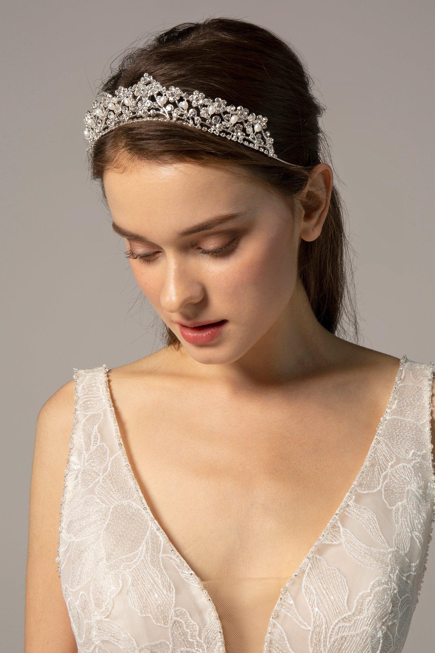 Luxurious Cubic Zirconia Tiara with Imitation Pearl CR17006 - COCOMELODY