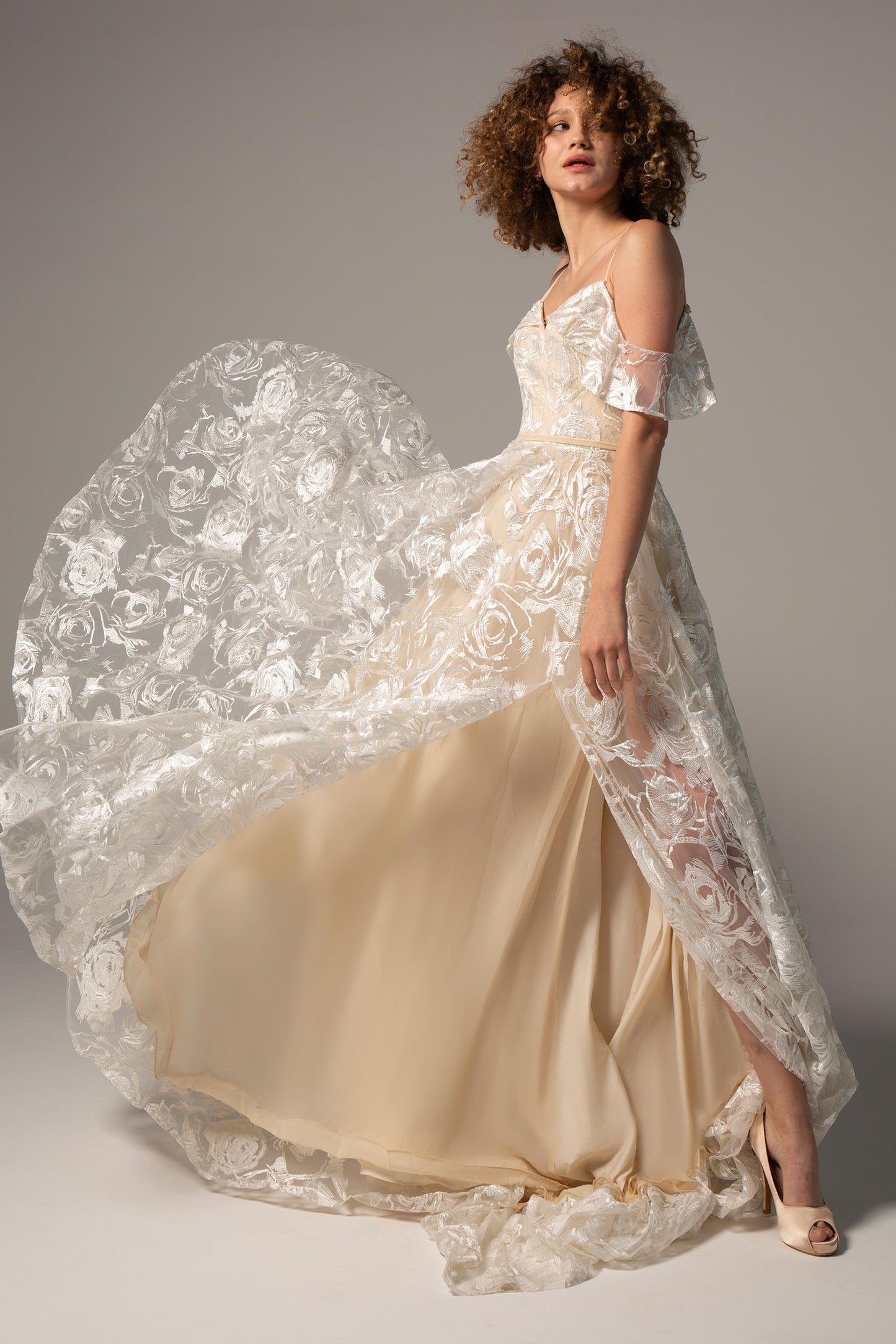 A-Line Court Train Lace Wedding Dress CW2224 - COCOMELODY