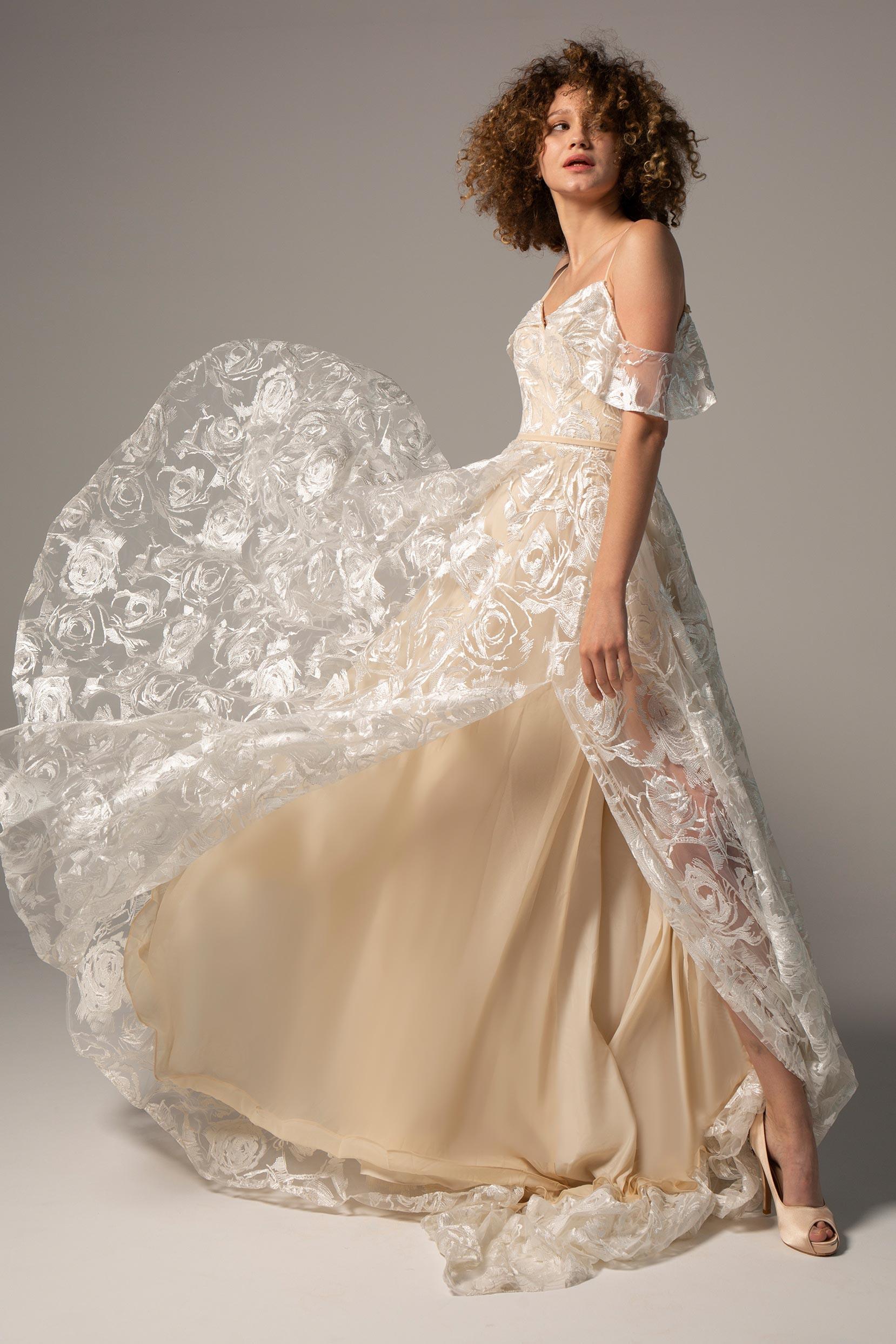 A-Line Court Train Lace Wedding Dress CW2224 - COCOMELODY