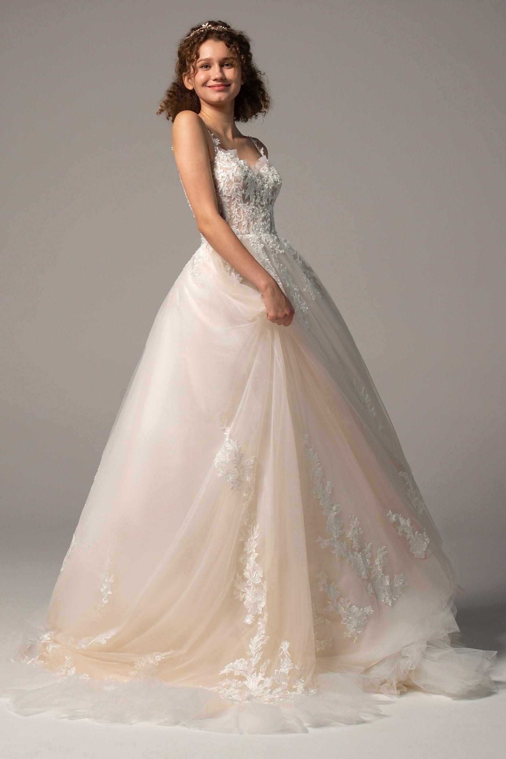 A-Line Court Train Tulle Wedding Dress CW2359 - COCOMELODY