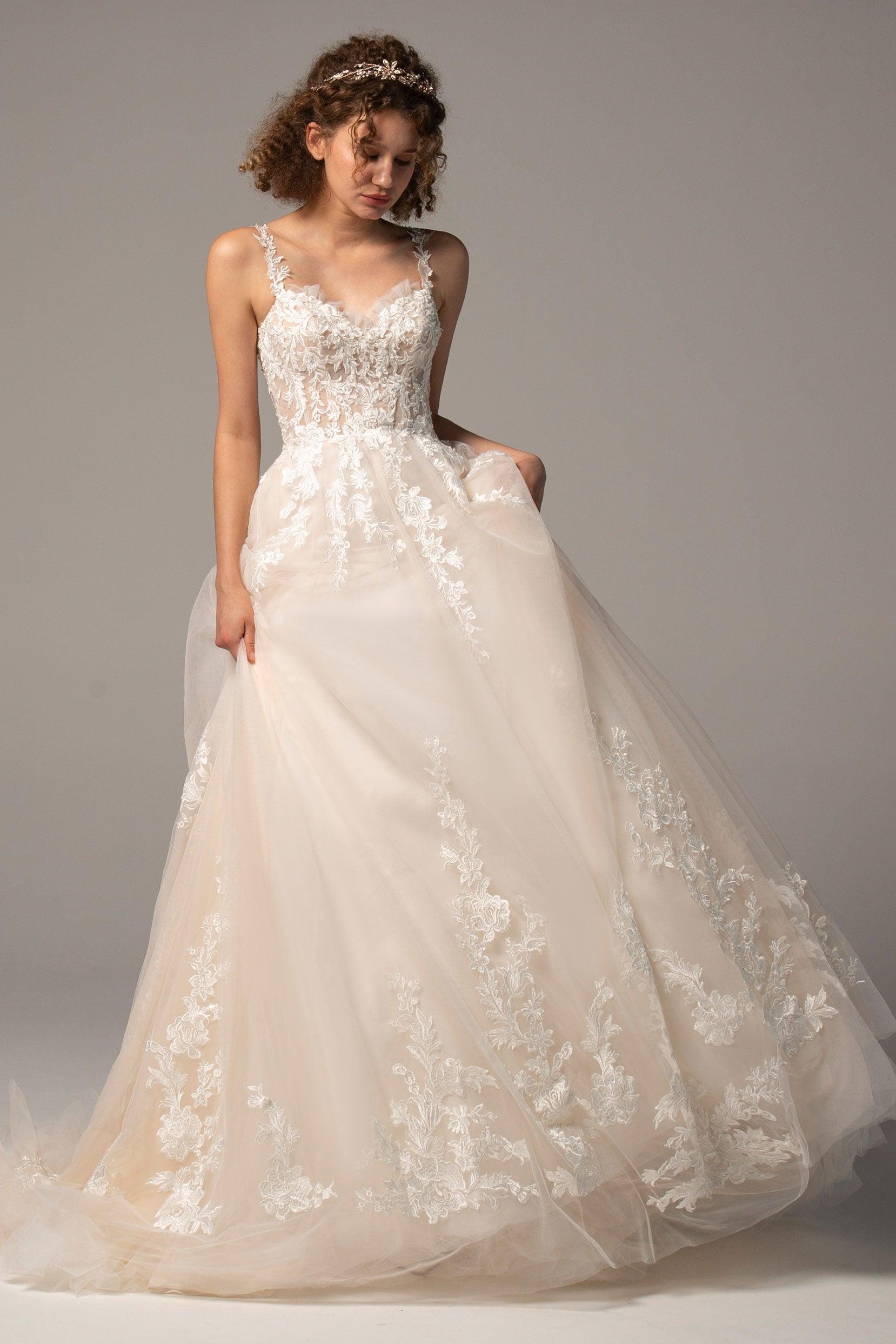 A-Line Court Train Tulle Wedding Dress CW2359 - COCOMELODY