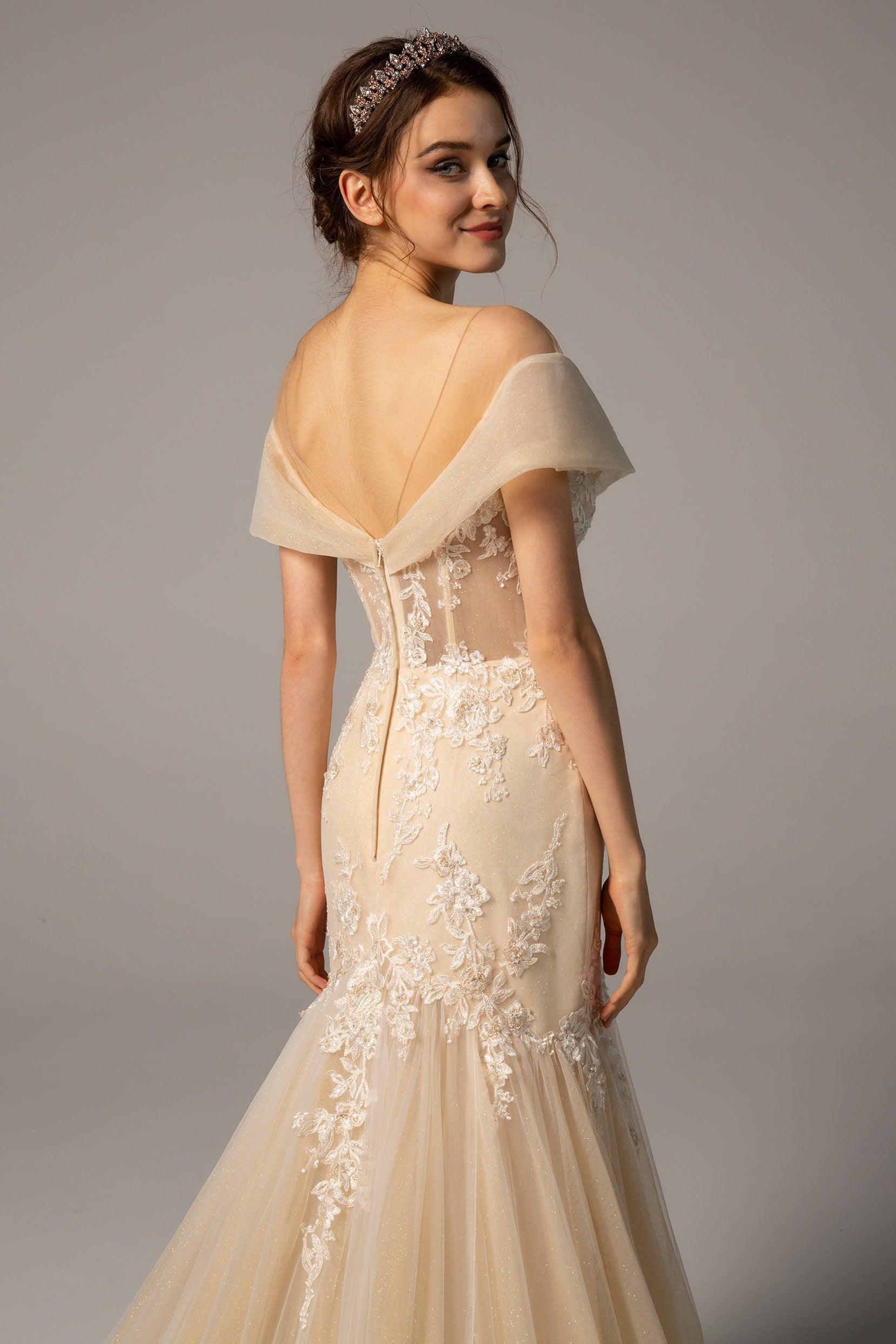 Trumpet-Mermaid Court Train Tulle Wedding Dress CW2377 - COCOMELODY