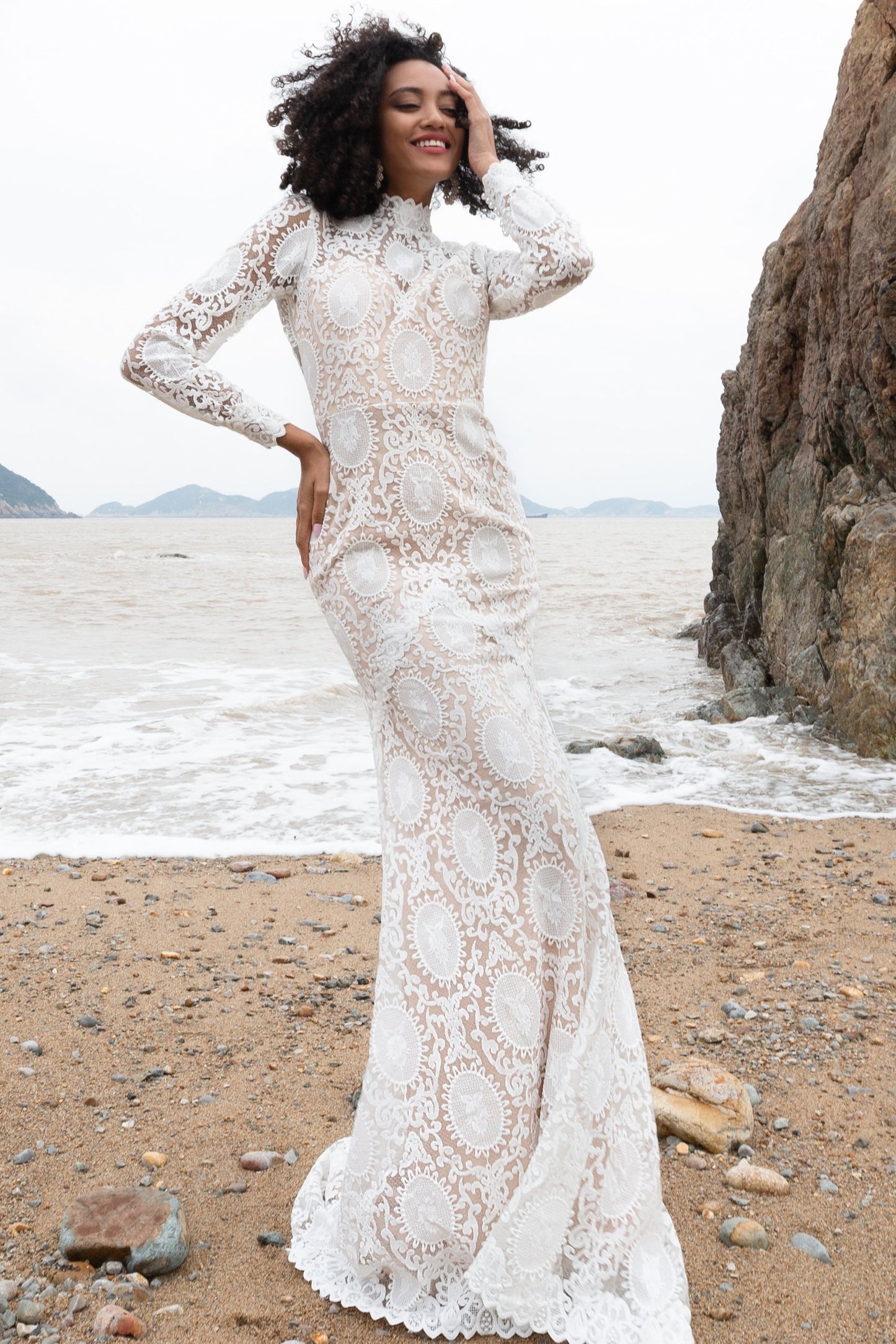 Trumpet-Mermaid Court Train Lace Wedding Dress CW2222