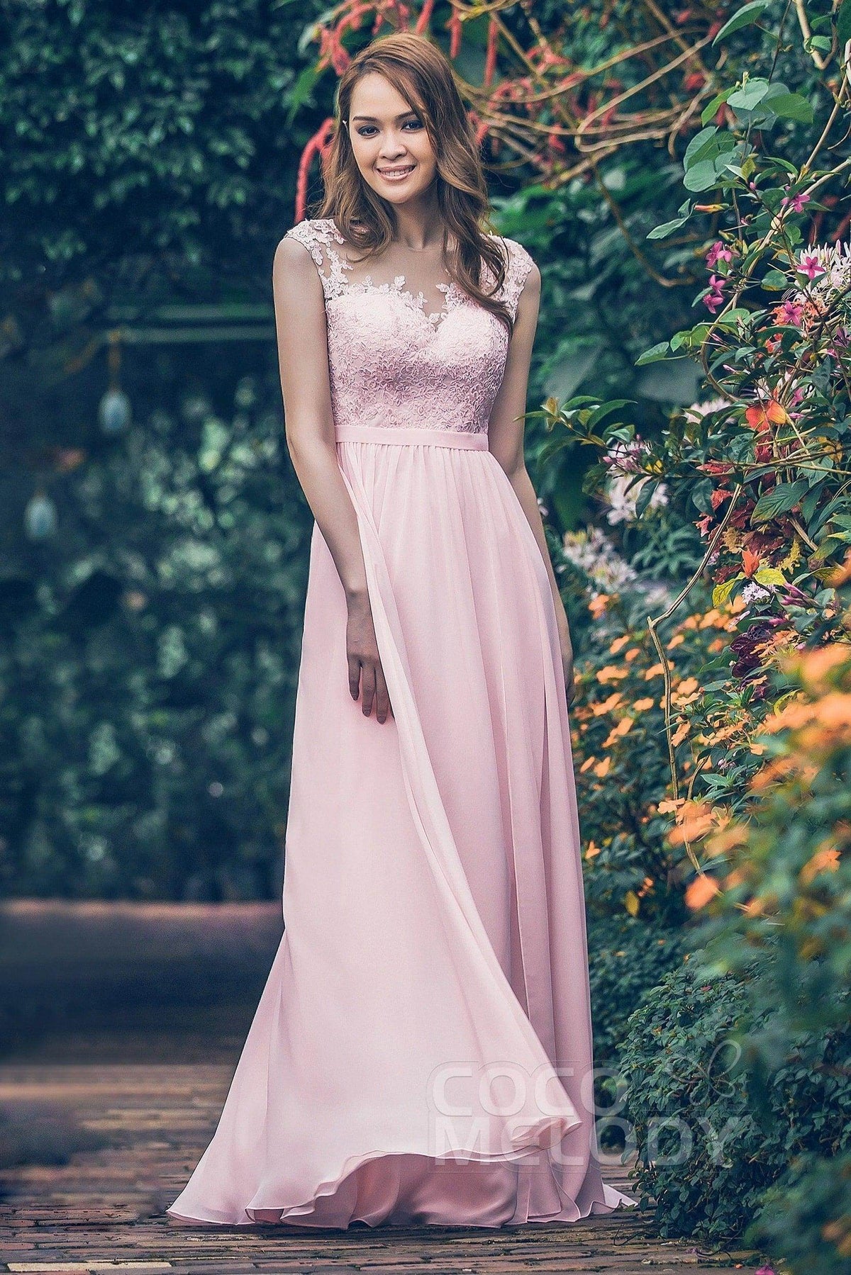Lace Bridesmaid Dresses in Various Styles COCOMELODY Lace Bridesmaid Dresses in Various Styles COCOMELODY