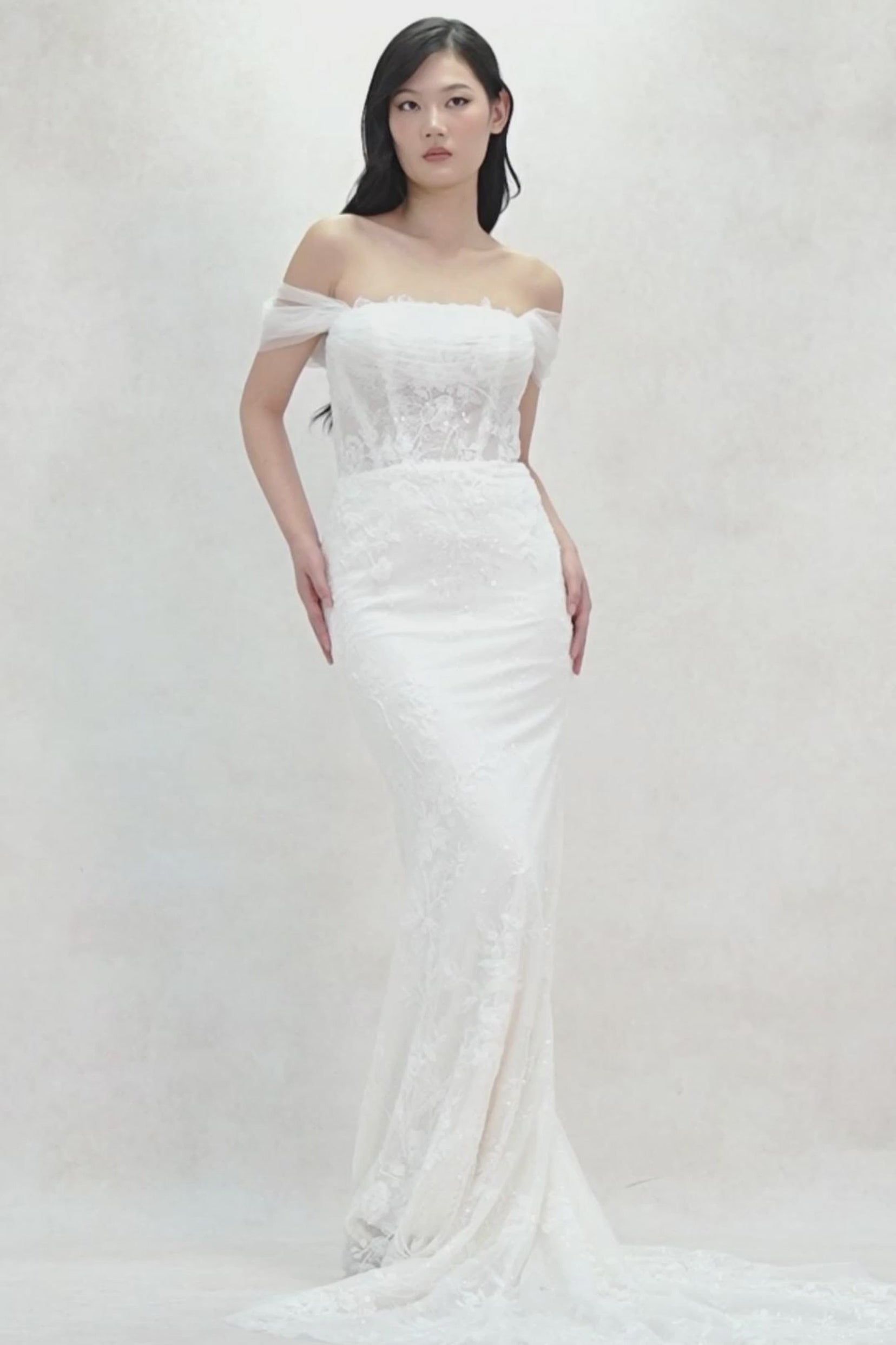 Trumpet-Mermaid Court Train Tulle Wedding Dress CW3642 - COCOMELODY