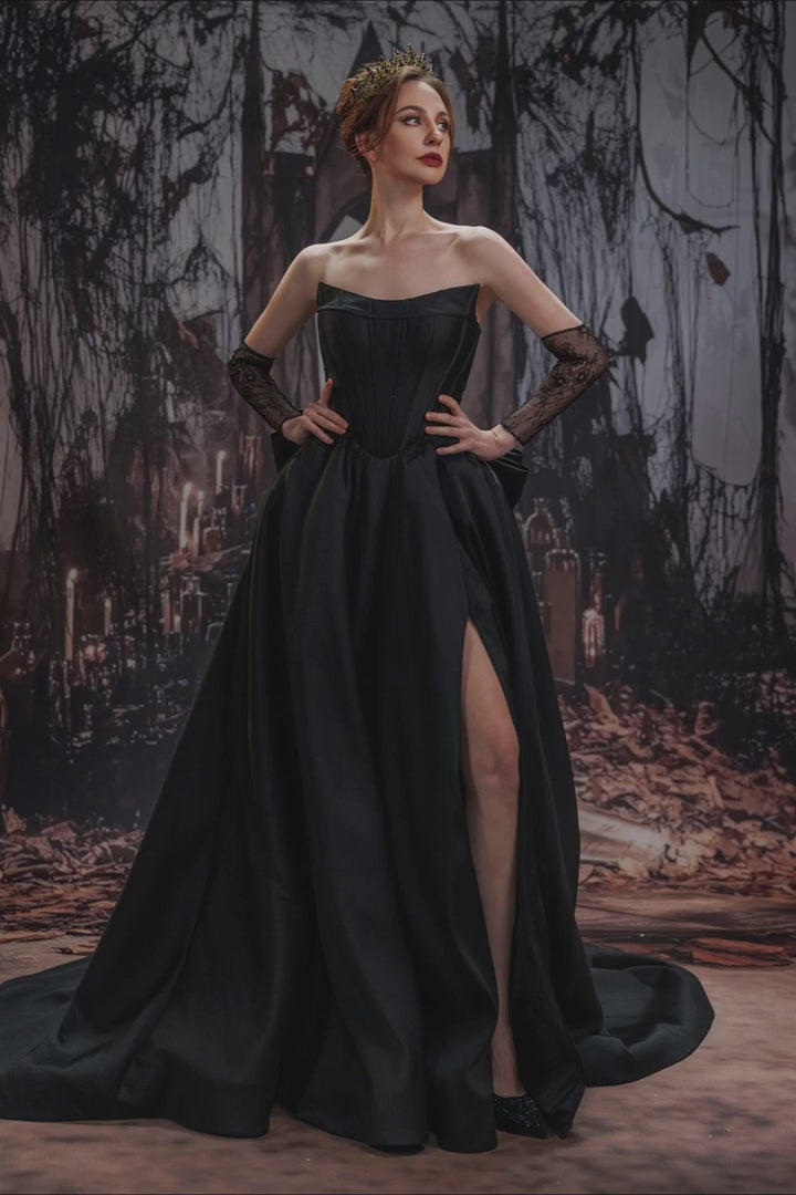 COCOMELODY A-Line Court Train Mikado Tulle Black Wedding Dresses
