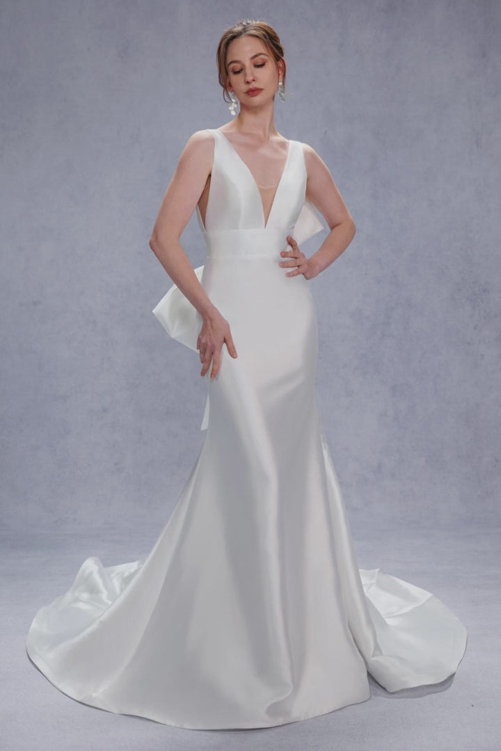 Trumpet-Mermaid Court Train Mikado Wedding Dress CW3356 - COCOMELODY