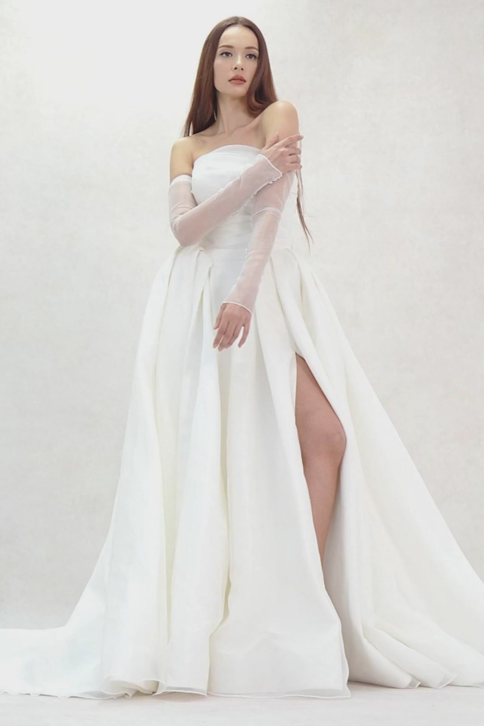 Ball Gown Chapel Train Organza Wedding Dress CW3591 - COCOMELODY