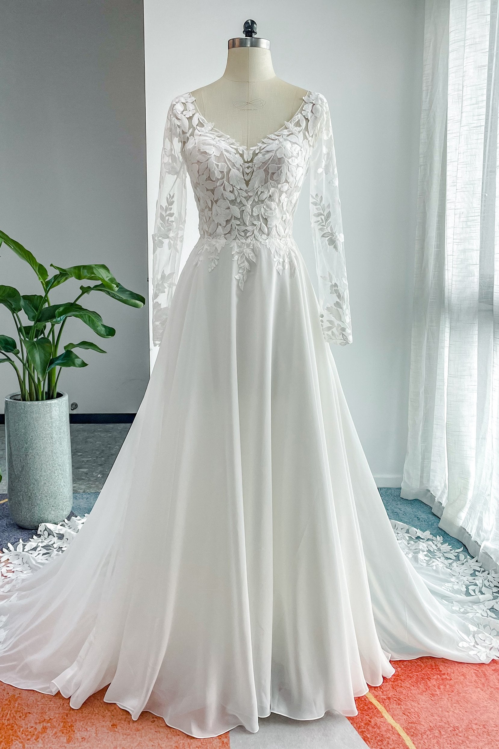 A-Line V-Neck Court Train Lace Chiffon Zipper Wedding Dress COCOMELODY CW3163, 45 Days / As Picture:Ivory / US8-UK10-EUR38 A-Line V-Neck Court Train Lace Chiffon Zipper Wedding Dress COCOMELODY CW3163, 45 Days / As Picture:Ivory / US8-UK10-EUR38