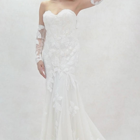 Trumpet-Mermaid Court Train Tulle Wedding Dress CW3639 - COCOMELODY