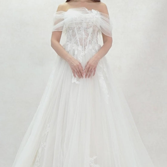 A-Line Court Train Tulle Wedding Dress CW3619 - COCOMELODY