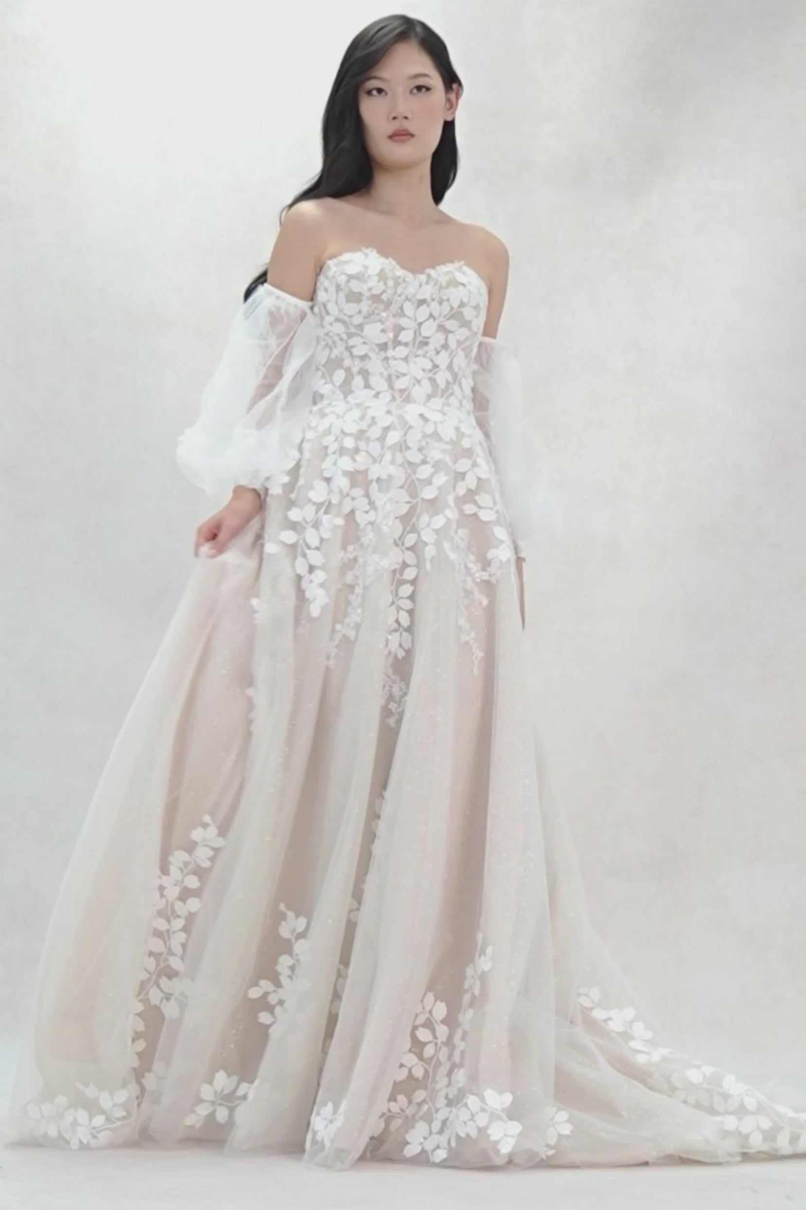 A-Line Sweep-Brush Train Tulle Wedding Dress CW3631 - COCOMELODY